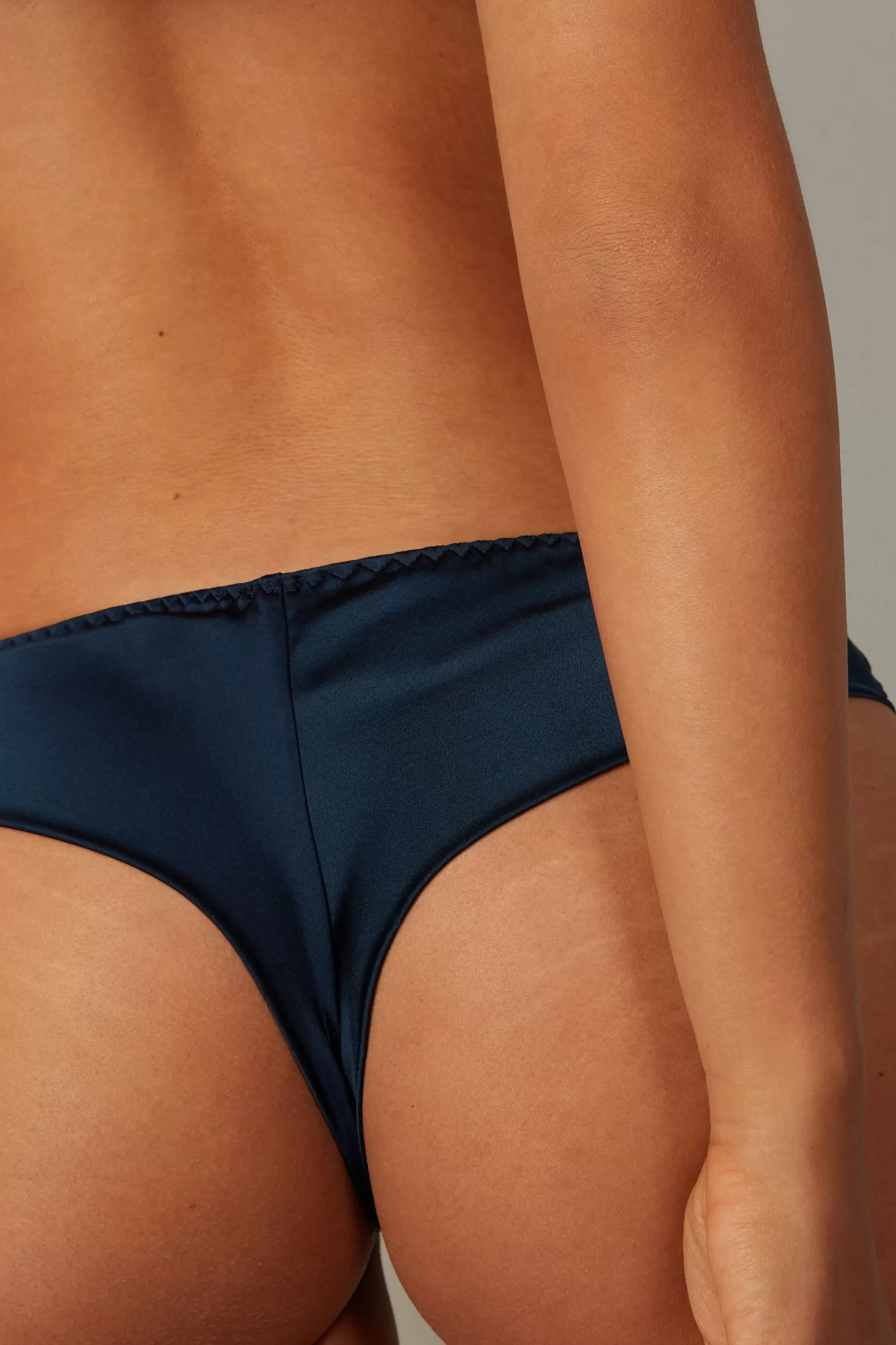 Intimissimi Brazilian^Sidentrosor i Brazilian-modell