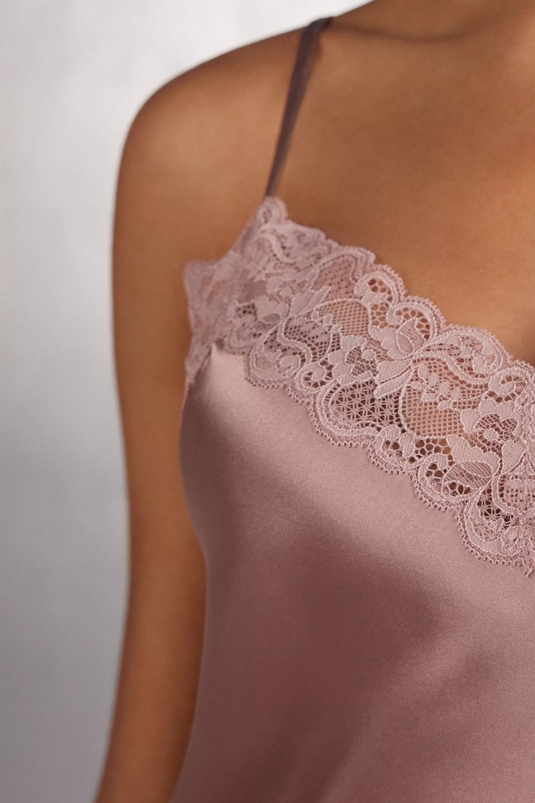 Intimissimi Pyjamas Mix & Match | Toppar / Linnen^Topp i siden och spets