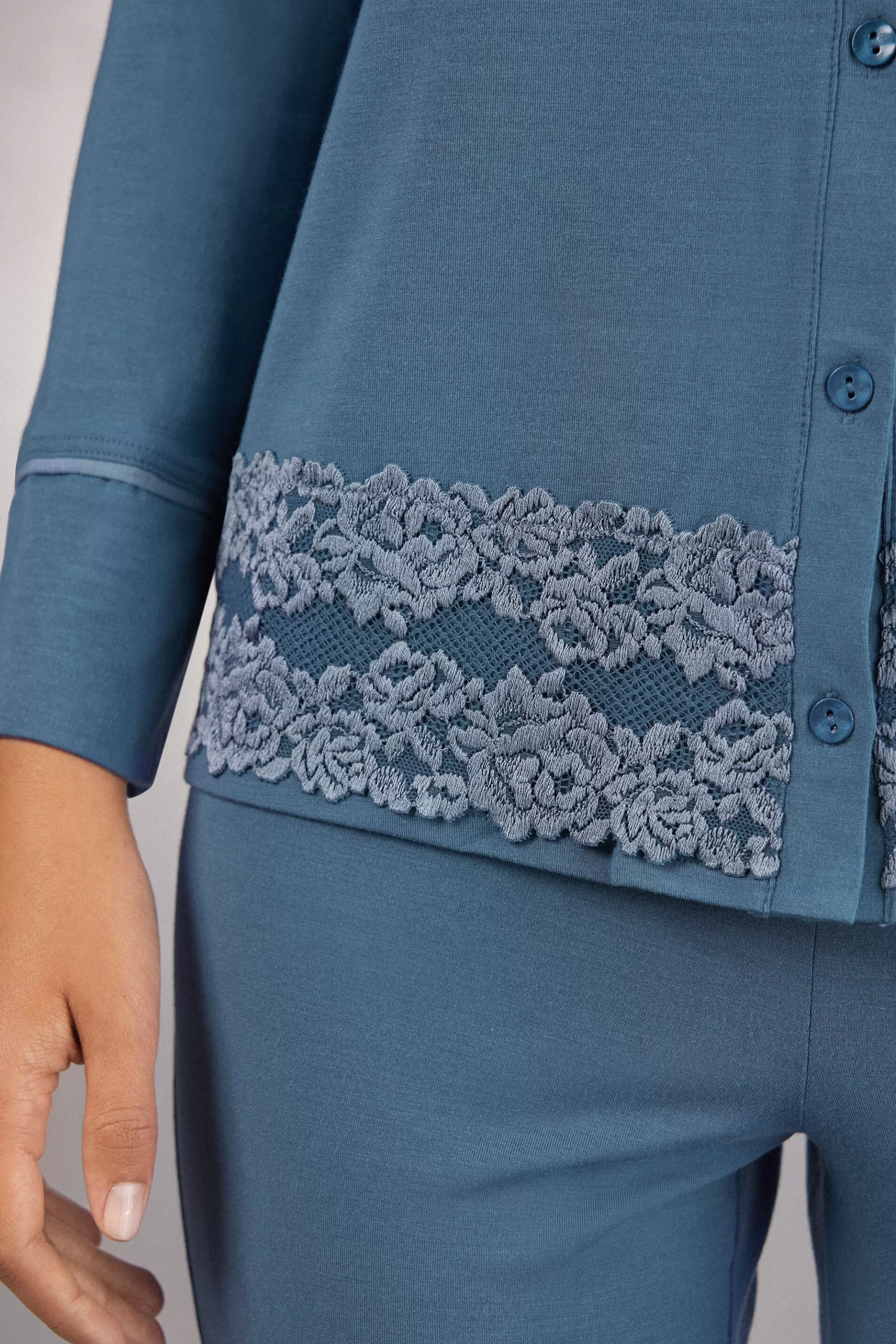 Intimissimi Pyjamas Mix & Match | Pyjamas Med Långbyxor^Tröja i modal med öppning fram Pretty Flowers